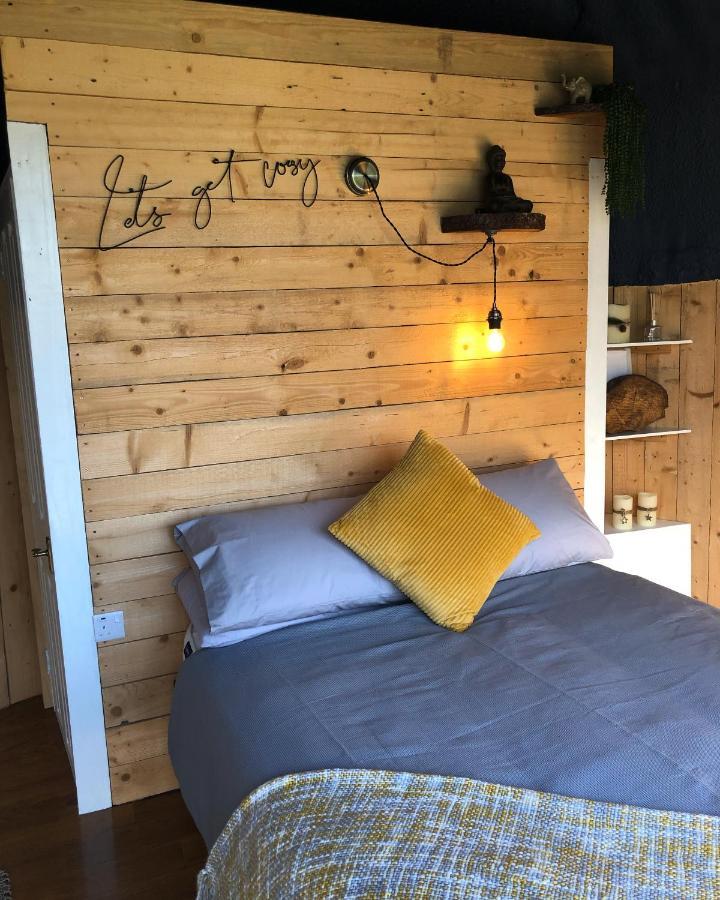 Hilltop Hideaway - Secluded Pod With Private Hot Tub นิวรี ภายนอก รูปภาพ