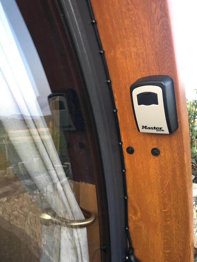 Hilltop Hideaway - Secluded Pod With Private Hot Tub นิวรี ภายนอก รูปภาพ